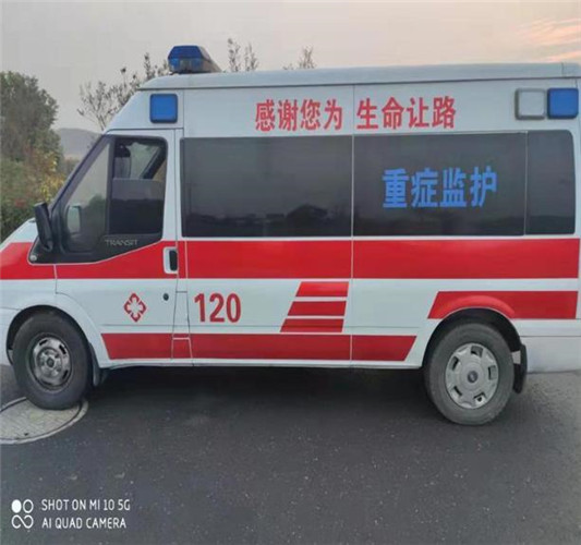 小金专业救护车出租,为生命护航